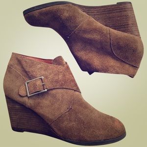 Lucky Brand Sumarah suede buckle wedge ankle boot